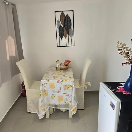Σπίτι διακοπών Silia's House Near The