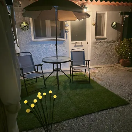 Silia's House Near The Σπίτι διακοπών *